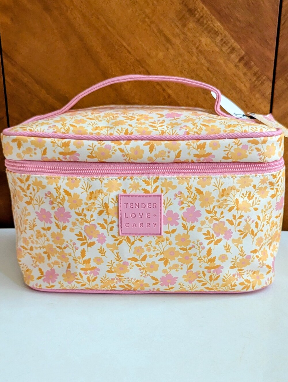 NWT Tender Love + Carry Toiletry Floral Cosmetic Makeup Bag
